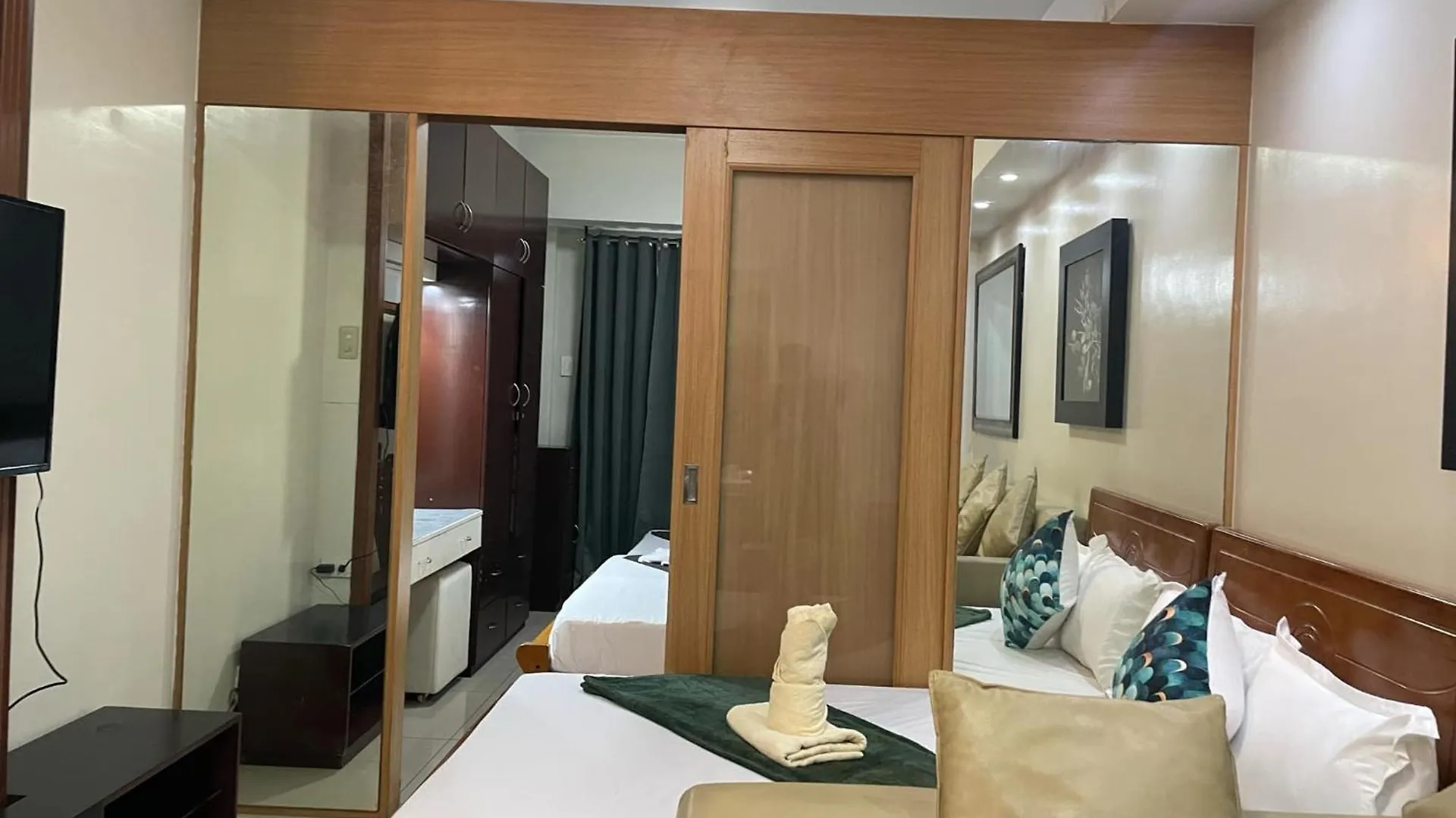 Dms Staycation Moa View Manila Aparthotel